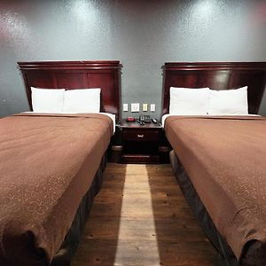 Queen Room Two Queen Beds Non-Smoking